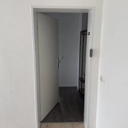 Conny Balcony 75m2 Apartment *